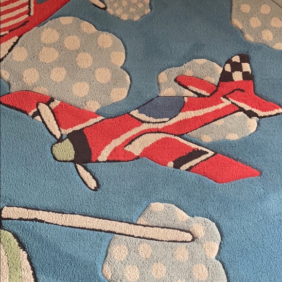 Cloud area rug for children’s room with airplanes Helicopter and clouds. - Picture 3 of 4